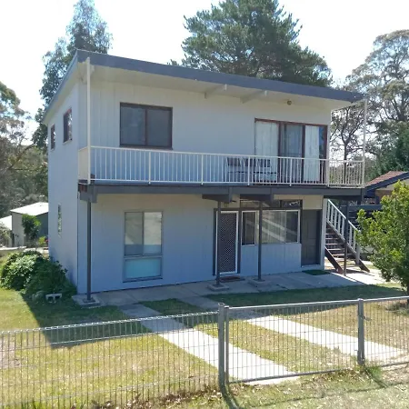 Batemans Bay 2-Bedroom Gem Newly Renovated Exterior photo
