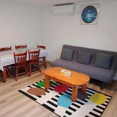 Batemans Bay 2-Bedroom Gem Newly Renovated Exterior photo
