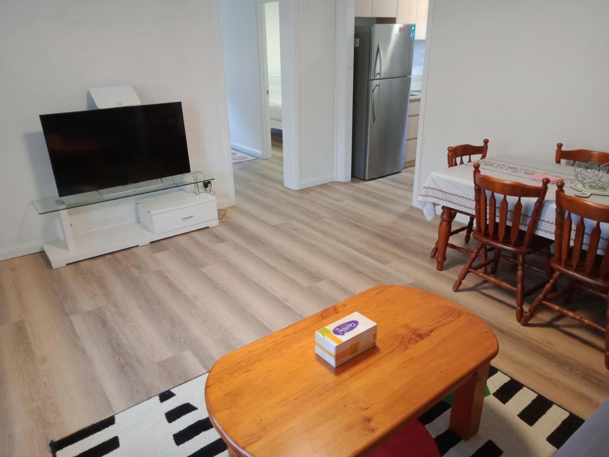 2-bedroom Gem Newly Renovated Apartment *